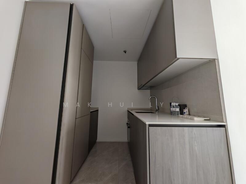 Piccadilly Grand Condominium For Sale at S$ 1,818,888 | PropertyGuru Singapore - Kitchen