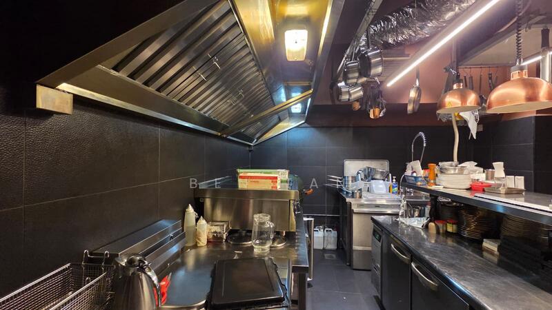 A Private Lounge located at Telok Ayer / Amoy Street / Stanley Street, , 2,300 sqft, Food & Beverage For Rent, by Ben Tan, 500029778 - Kitchen - CommercialGuru.com.sg