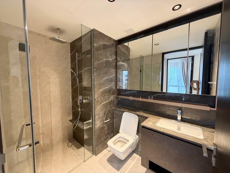🌟1km SCGS/ACS🌟Walk to Stevens MRT🌟High Rental Yield🌟High floor pool view, , 2 Bedrooms, 624 sqft, Condominium For Sale, by Linda Sim, 500029891 - Bathroom - PropertyGuru.com.sg