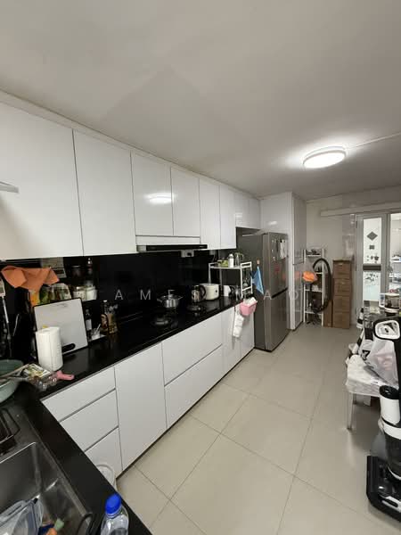 122 Ang Mo Kio Avenue 3, 122 Ang Mo Kio Avenue 3, 3 Bedrooms, 990 sqft, HDB Flat For Sale, by James Mao, 500029914 - Kitchen - PropertyGuru.com.sg