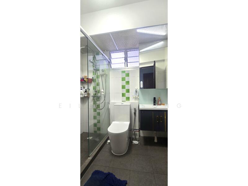 329B Anchorvale Street HDB Flat For Sale at S$ 880,000 | PropertyGuru Singapore - Bathroom