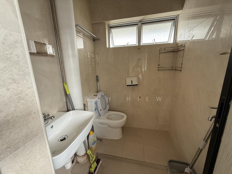 For Sale - 226 Ang Mo Kio Avenue 1