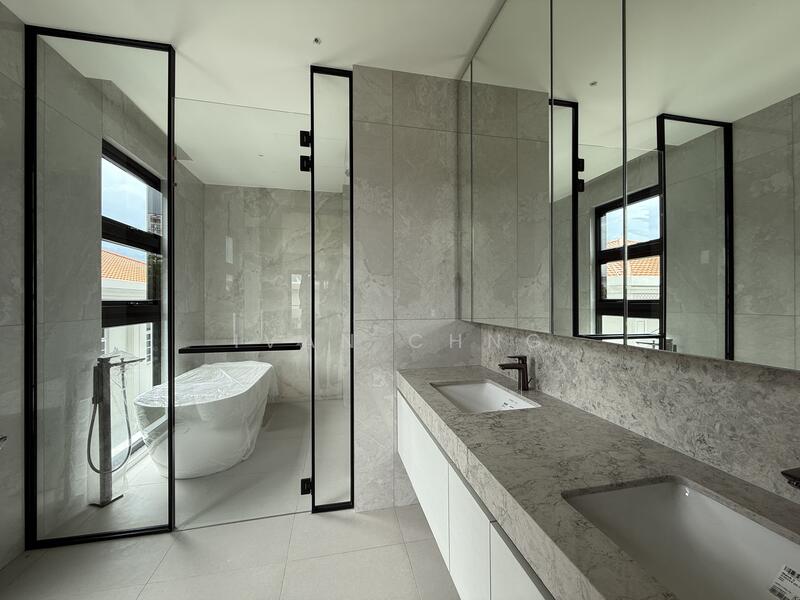 ⭐️⭐️LANDED7772 @ Rebuilt Detached House with immediate yield | Good land size | TEL Katong Park MRT Detached House For Sale at S$ 18,000,000 | PropertyGuru Singapore - Bathroom