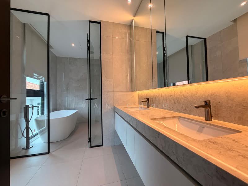 LANDED7772@ Meyer Detached House, Ramsgate Broadrick Crescent Mountbatten Road, 5 Bedrooms, 9,255 sqft, Detached House For Sale, by Ivan Chng, 500029954 - Bathroom - PropertyGuru.com.sg