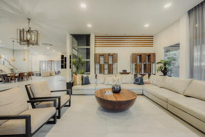 For Sale - Modern Luxury Bungalow with Exceptional Land Size