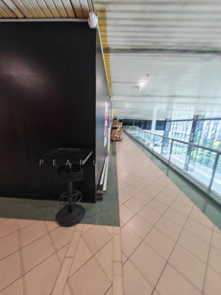 Sim Lim Square, 1 Rochor Canal Road, 980 sqft, Other Retail For Sale, by Pearlyn Tan, 500030047 - Corridor - CommercialGuru.com.sg