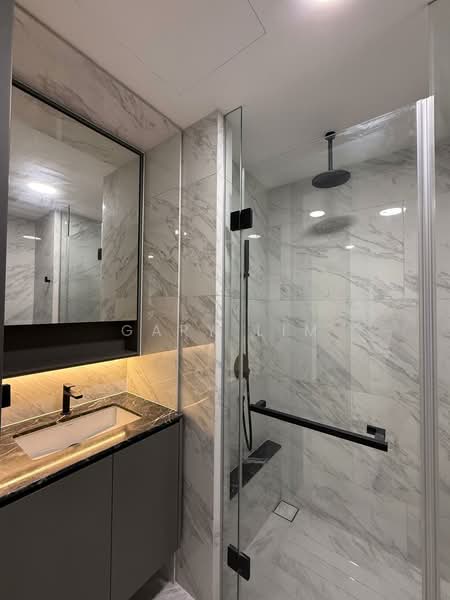 The Landmark, 173 Chin Swee Road, 2 Bedrooms, 678 sqft, Condominium For Rent, by Gary Lim, 500030131 - Bathroom - PropertyGuru.com.sg