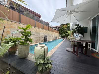 For Sale - Paya Lebar Crescent