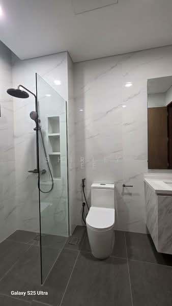 West Coast Gardens Corner Terrace For Sale at S$ 8,500,000 | PropertyGuru Singapore - Bathroom