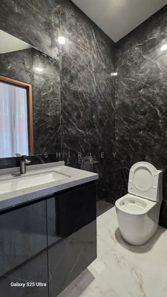 West Coast Gardens Corner Terrace For Sale at S$ 8,500,000 | PropertyGuru Singapore - Bathroom