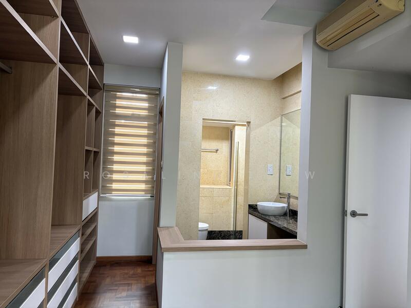 Ensuite Master Bathroom