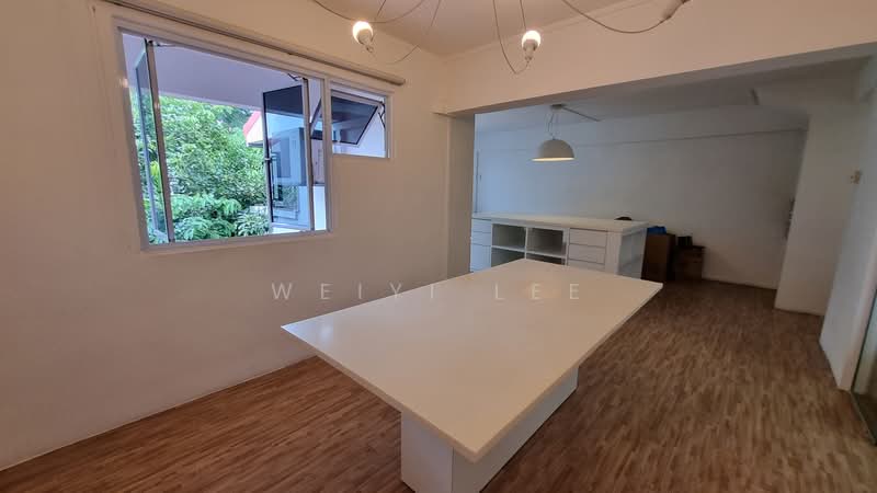 120 Hougang Avenue 1 HDB Flat For Sale at S$ 1,000,000 | PropertyGuru Singapore - Dining area