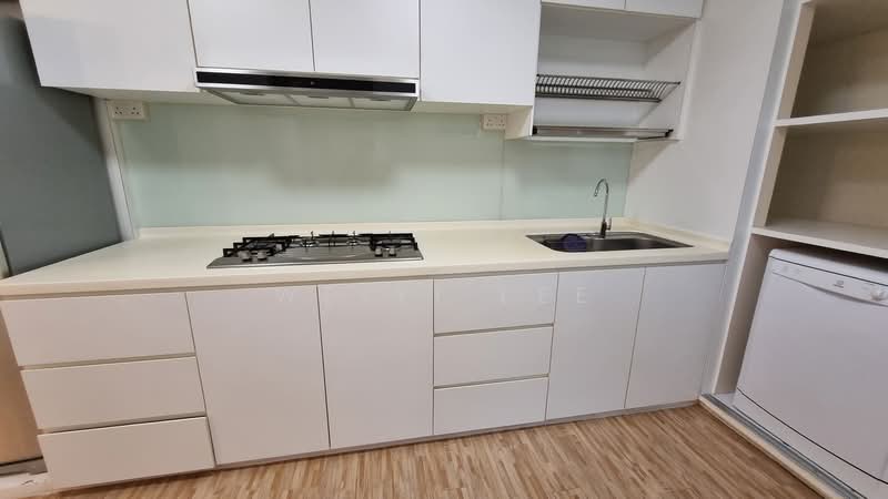 120 Hougang Avenue 1 HDB Flat For Sale at S$ 1,000,000 | PropertyGuru Singapore - Kitchen