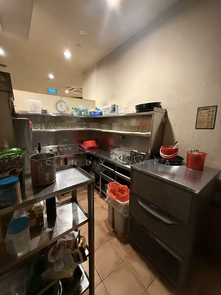 Burlington Square, 175 Bencoolen Street, 1,915 sqft, Food & Beverage For Sale, by Cindy Chia, 500030313 - Kitchen - CommercialGuru.com.sg