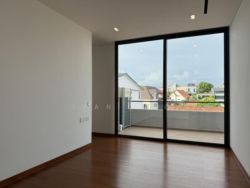 ⭐️⭐️LANDED7772@ Only $2,7xxpsf Huge Land Size Detached at Frankel with Full Basement Detached House For Sale at S$ 17,999,999 | PropertyGuru Singapore - Balcony