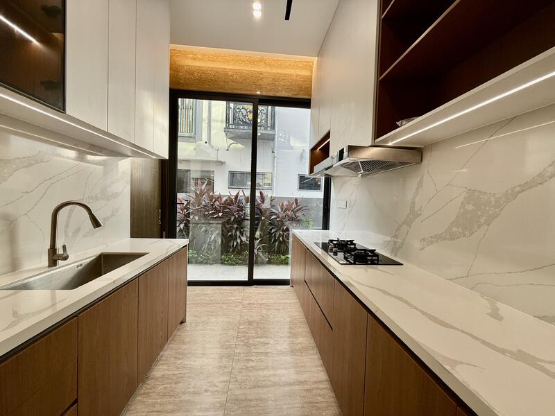 ⭐️⭐️LANDED7772@ Only $2,7xxpsf Huge Land Size Detached at Frankel with Full Basement Detached House For Sale at S$ 17,999,999 | PropertyGuru Singapore - Kitchen