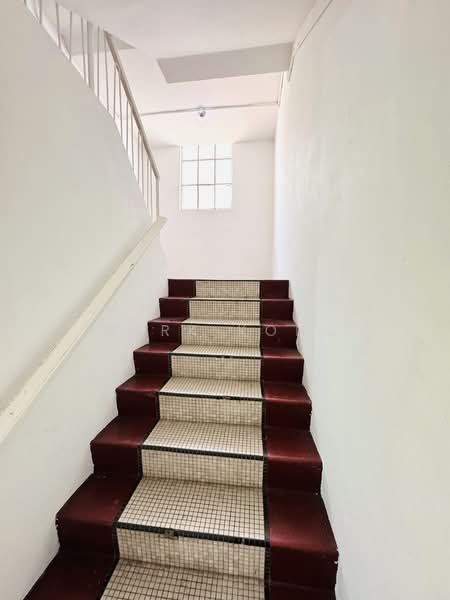 Co-Living ● Best Investment ● Conservation Asset With Excellent Returns, Balestier Road, 4 Bedrooms, 2,022 sqft, Walk-up Apartment For Sale, by Mark Kong, 500030461 - Stairway - PropertyGuru.com.sg