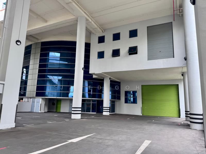 40ft Ramp-up | With Office & Pantry|, 2 Woodlands Sector 1, 20,495 sqft, Factory / Workshop (B2) For Rent, by Jared Goh, 500030466 - Exterior - CommercialGuru.com.sg