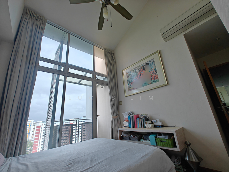 Master Bedroom - High Ceiling