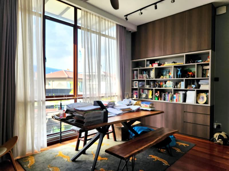 2.5 Sty Semi-D @ Serangoon Garden, Tavistock Avenue, 5 Bedrooms, 5,500 sqft, Semi-Detached House For Rent, by Jennifer Leong, 500030508 - Study - PropertyGuru.com.sg