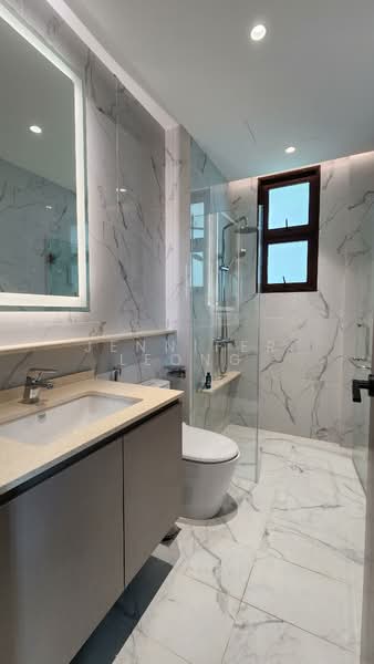 Newly Refurbished Semi D @ Serangoon Garden, Tavistock Avenue, 5 Bedrooms, 5,500 sqft, Semi-Detached House For Rent, by Jennifer Leong, 500030508 - Bathroom - PropertyGuru.com.sg