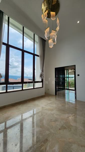 Newly Refurbished Semi D @ Serangoon Garden, Tavistock Avenue, 5 Bedrooms, 5,500 sqft, Semi-Detached House For Rent, by Jennifer Leong, 500030508 - Living Room - PropertyGuru.com.sg