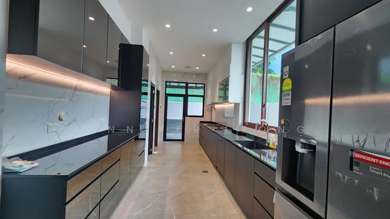 Newly Refurbished Semi D @ Serangoon Garden, Tavistock Avenue, 5 Bedrooms, 5,500 sqft, Semi-Detached House For Rent, by Jennifer Leong, 500030508 - Kitchen - PropertyGuru.com.sg