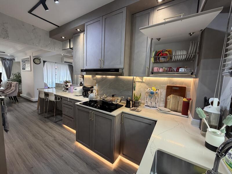 For Sale - 715 Tampines Street 71