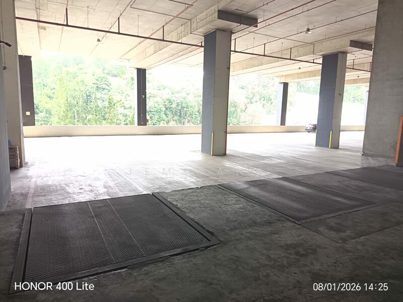 8 jurong pier road, , 33,599 sqft, Warehouse For Rent, by Jem Yang, 500030533 - Car Park - CommercialGuru.com.sg