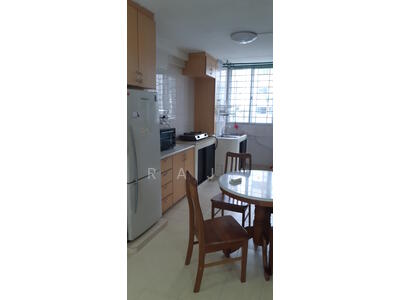 For Rent - 243 Tampines Street 21