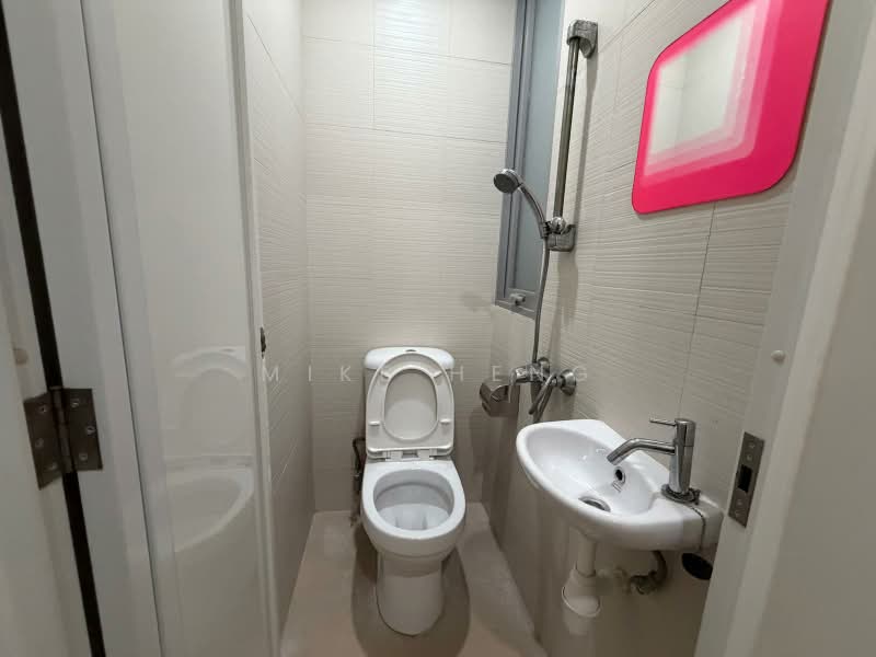 The Scala @ Lorong Chuan, 136 Serangoon Avenue 3, 3 Bedrooms, 1,044 sqft, Condominium For Rent, by Mike Heng, 500030732 - Bathroom - PropertyGuru.com.sg