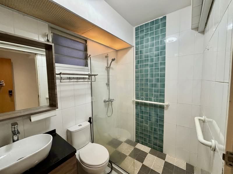 414B Fernvale Link, 414B Fernvale Link, 3 Bedrooms, 1,001 sqft, HDB Flat For Sale, by Eddie SOH, 500030807 - Bathroom - PropertyGuru.com.sg