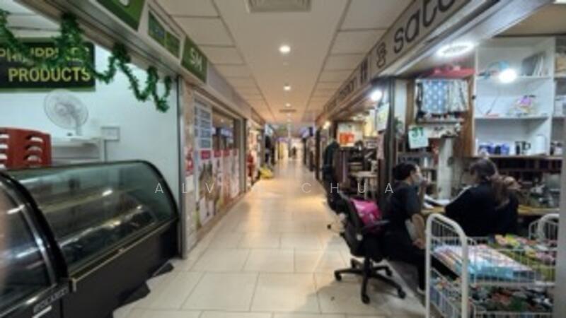 Lucky Plaza, 304 Orchard Road, 183 sqft, Mall Shop For Sale, by Alvin Chua, 500030822 - Corridor - CommercialGuru.com.sg