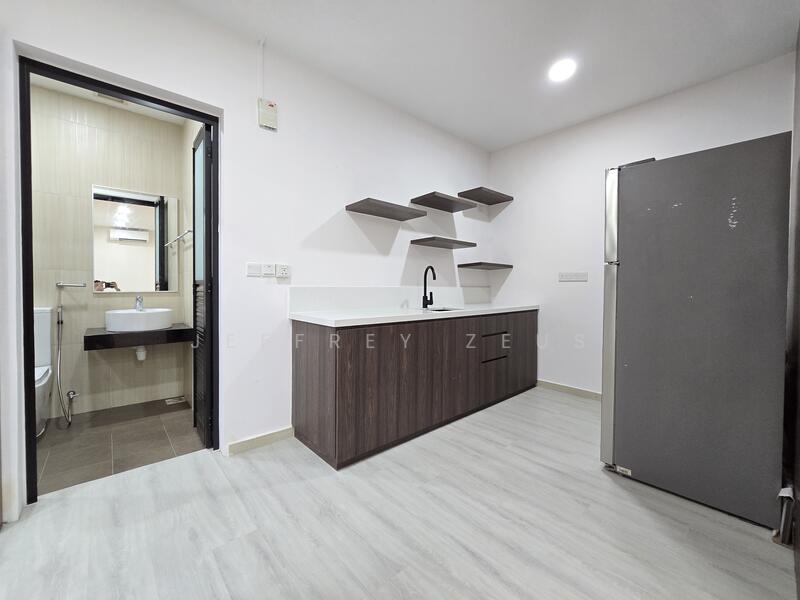 Soho Life, 216 Joo Chiat Road, 549 sqft, Office For Sale, by Jeffrey Zeus, 500030904 - Kitchen - CommercialGuru.com.sg