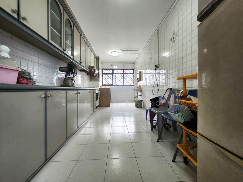 Ventilated Kitchen and Laundry Yard