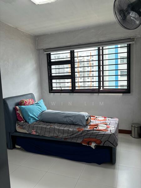 334C Yishun Street 31 HDB Flat For Sale at S$ 599,888 | PropertyGuru Singapore - Bedroom 2