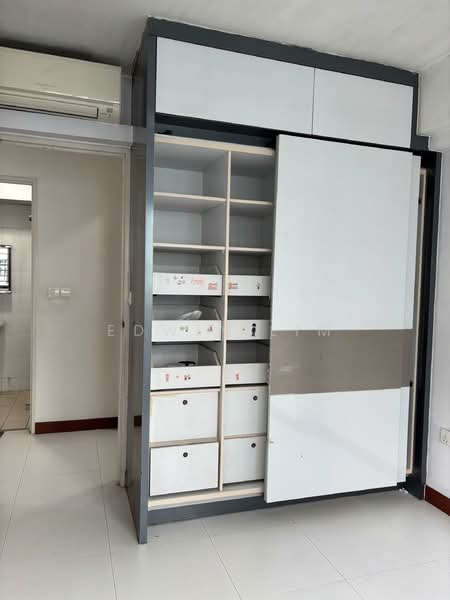 334C Yishun Riverwalk, 334C Yishun Street 31, 3 Bedrooms, 990 sqft, HDB Flat For Sale, by Edwin Lim, 500031105 - Bedroom 3 Wardrobe - PropertyGuru.com.sg