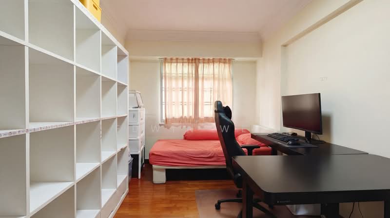 172C Edgedale Plains HDB Flat For Sale at S$ 660,000 | PropertyGuru Singapore - Bedroom
