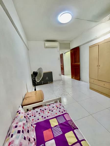 113 Clementi Street 13 HDB Flat For Sale at S$ 760,000 | PropertyGuru Singapore - Bedroom