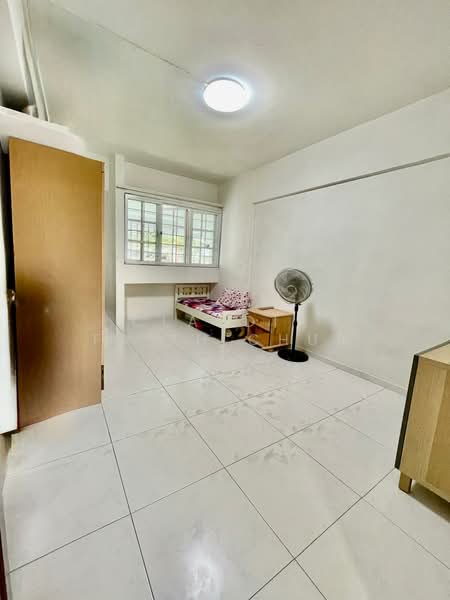 113 Clementi Street 13 HDB Flat For Sale at S$ 760,000 | PropertyGuru Singapore - Bedroom