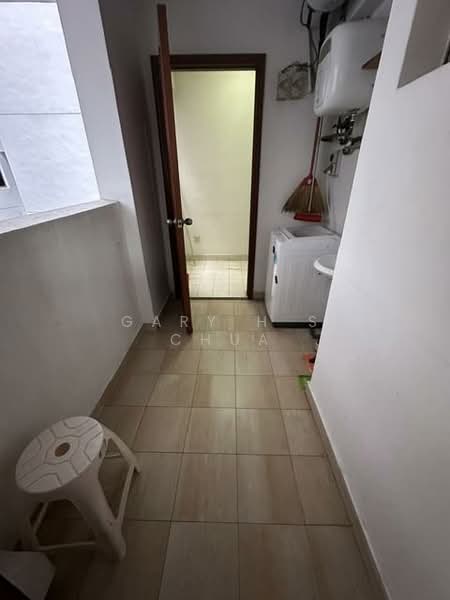 Parc Vista, 460 Corporation Road, 2 Bedrooms, 1,050 sqft, Condominium For Sale, by Gary H S Chua, 500031436 - Interior - PropertyGuru.com.sg