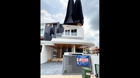 SEMI-DETACHED 2.5 Storey with Pool & Lift | Serangoon Garden ★Eminence Landed★ Semi-Detached House For Sale at S$ 9,500,000 | PropertyGuru Singapore