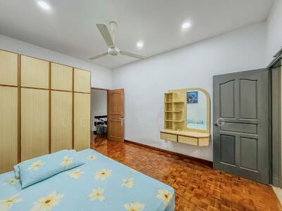 For Rent - With Balcony! Easy access to Lorong Chuan MRT