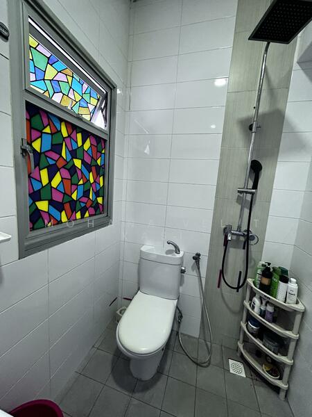 Master Room Toilet