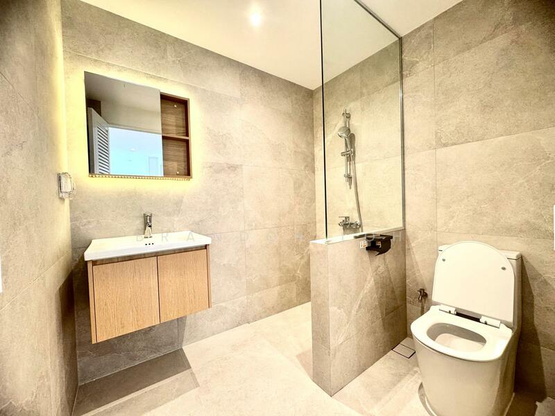 Balestier Point, 279 Balestier Road, 2 Bedrooms, 580 sqft, Apartment For Rent, by Brandon Loh, 500031712 - Bathroom - PropertyGuru.com.sg