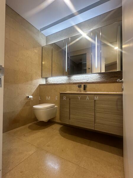 DUO Residences Apartment For Sale at S$ 1,350,000 | PropertyGuru Singapore - Bathroom