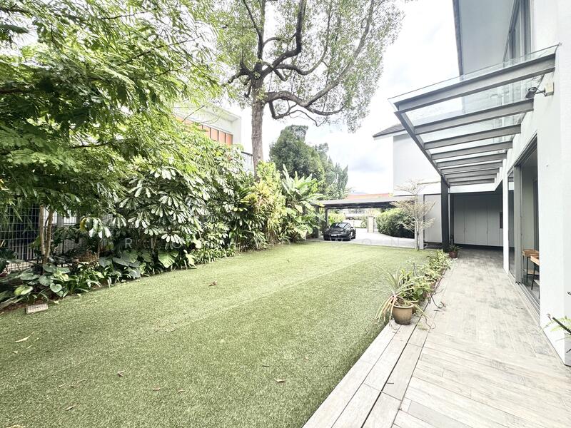 Coronation road west /Jalan sampurna / Leedon’s park / bin tong park/ Oei Tiong ham, Coronation road west /Jalan sampurna / Leedon’s park / bin tong park/ Oei Tiong ham, 7 Bedrooms, 7,500 sqft, Detached House For Rent, by Richard Wong, 500031868 - Garden - PropertyGuru.com.sg