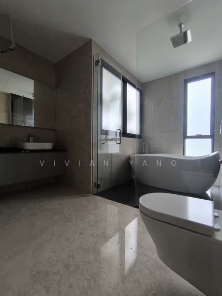 Brand New Freehold Terrace @ Hillview, Hillview Crescent/Hillview Garden Estate/Hillview Ave/Hillview Drive, 6 Bedrooms, 7,240 sqft, Terraced House For Sale, by Vivian Yang, 500031872 - Bathroom - PropertyGuru.com.sg