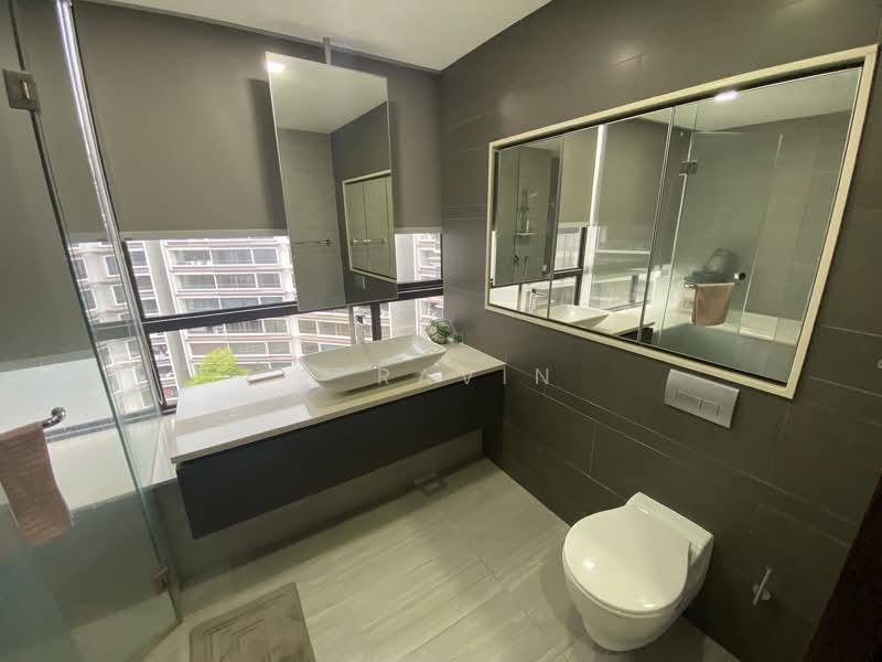 D'Nest, 149 Pasir Ris Grove, 5 Bedrooms, 1,765 sqft, Condominium For Sale, by K Ravin, 500031884 - Bathroom - PropertyGuru.com.sg