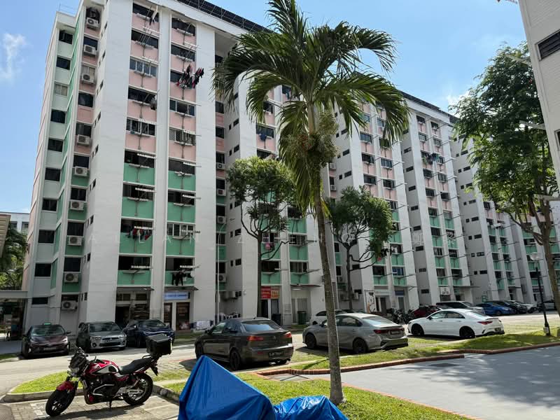 463 Jurong West Street 41, Jurong West Street 41, 1,453 sqft, Shop / Shophouse For Sale, by Allan Zheng 鄭黎, 500031908 - Exterior - CommercialGuru.com.sg